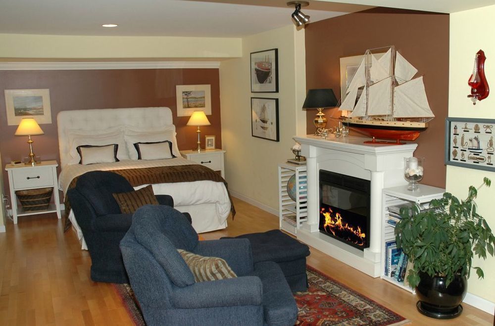 At The Shore Bed And Breakfast Sechelt Eksteriør bilde